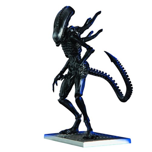 Aliens: Colonial Marines Xenomorph Lurker 1:18 Scale Action Figure - Previews Exclusive